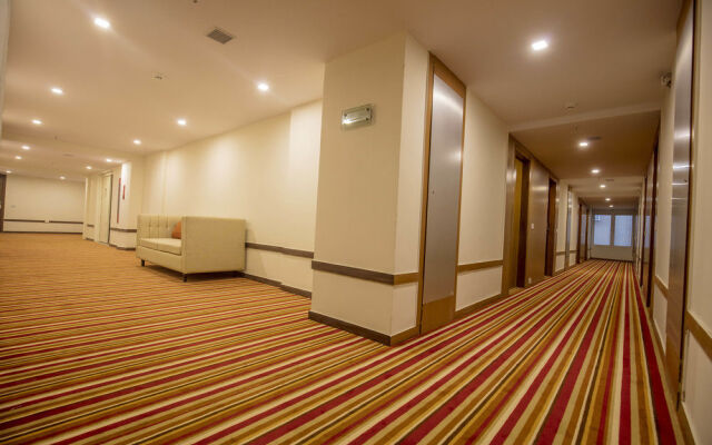 Hotel Southern Star Bangalore