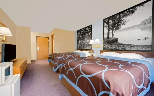 Super 8 By Wyndham Chariton