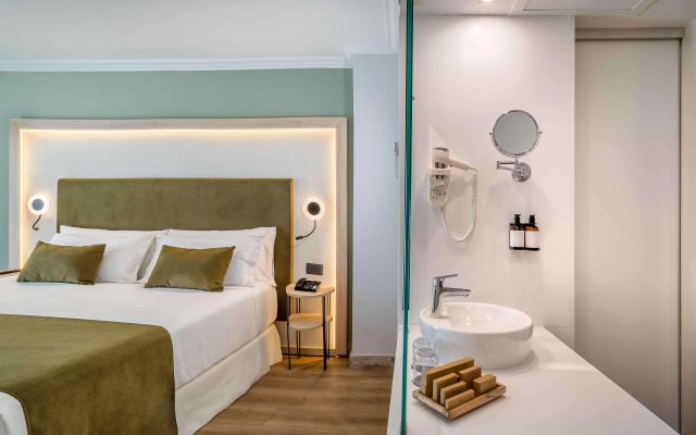 Barcelo Isla Canela Hotel