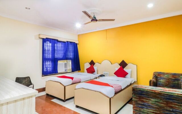 OYO 38200 Hotel Goutam Vihar