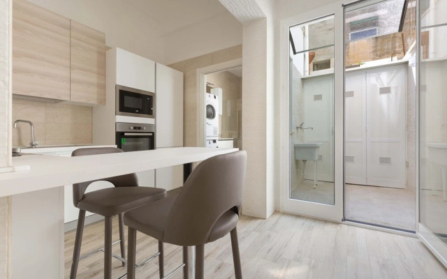 2252 Suite 79 by Barbarhouse