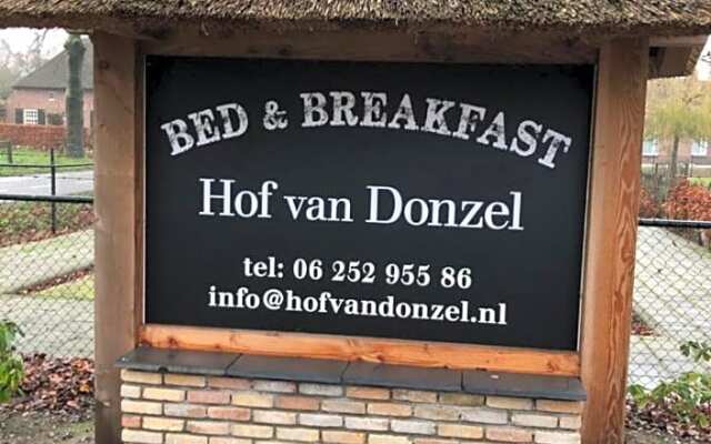 Hof van donzel
