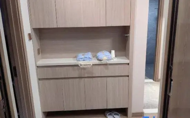 Rongcheng Zehui Apartment (Juxian Garden Branch)