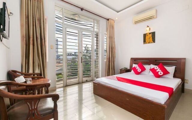 OYO 631 Long Phụng Hoàng Hotel