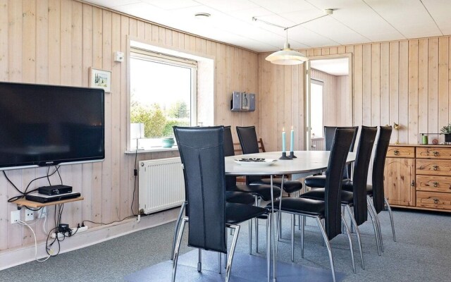 Spacious Holiday Home in Vinderup near Fjord