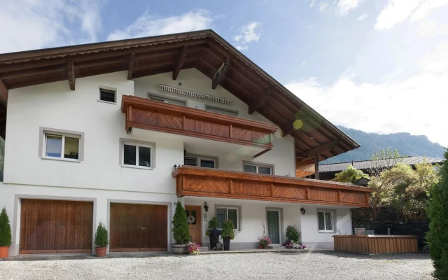 Deluxe Apartment in Sankt Gallenkirch With Mountain View