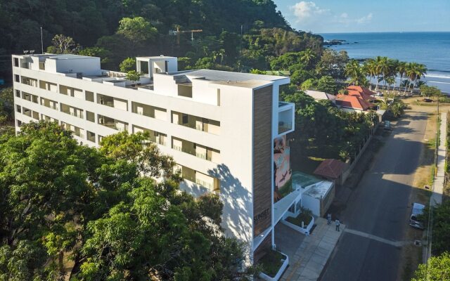 Sunset Blvd 502 (2A) - 3 Br Condo