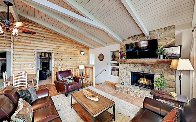 1455 Gatlinburg 3 Br Cabin