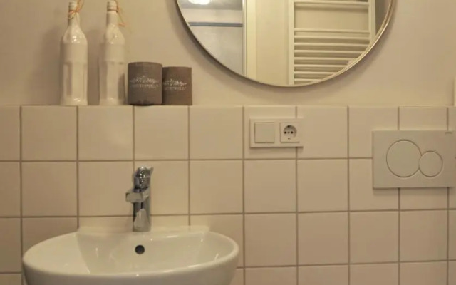 Tiny Rooms