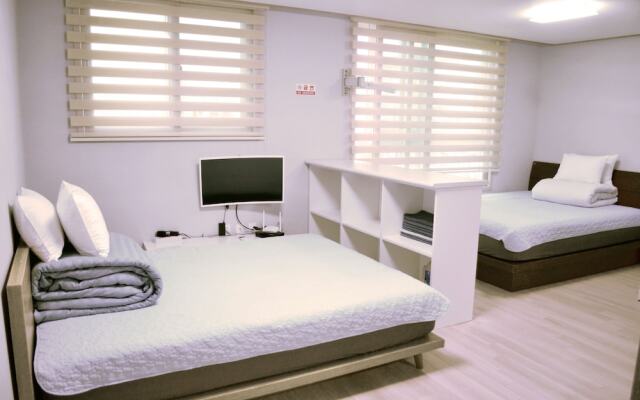 Marina Residence