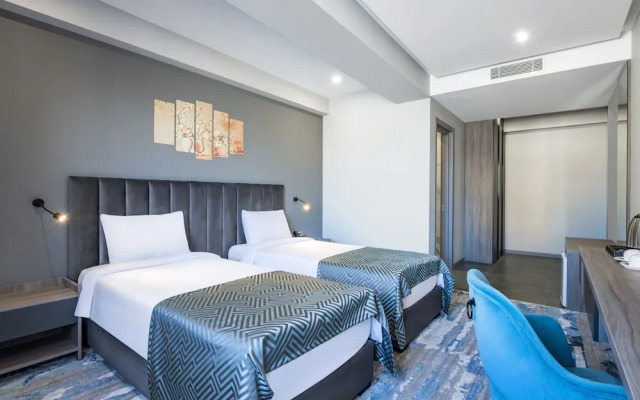 Hotel Address 9D
