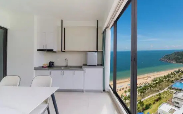 Luoxiang Holiday Apartment (Zhapo Beiluowan Shop)
