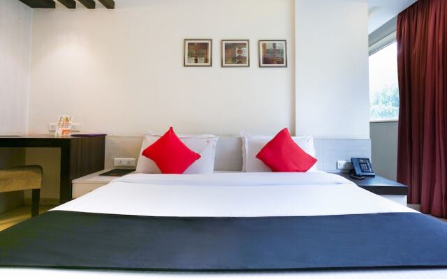 Capital O 45587 The Roa Hotel