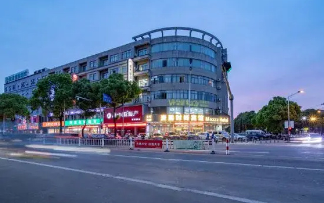 Mezzz Hotel
