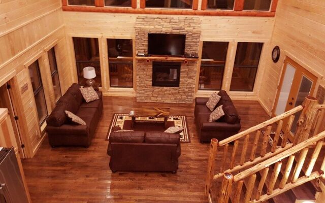 Brokenbowadventures.com