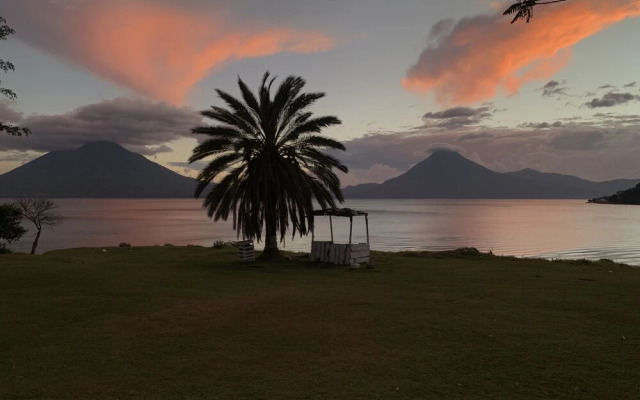 Hotel Bahia Atitlan