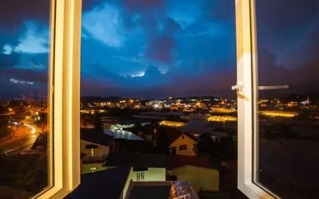 Huong Anh Luxury Hotel Dalat