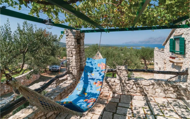 One-Bedroom Holiday Home in Povlja