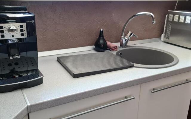 Deluxe Jacuzzi Apartment