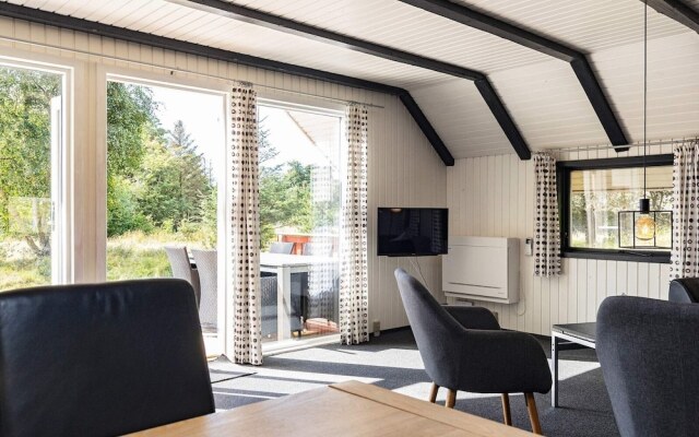 6 Person Holiday Home in Blavand