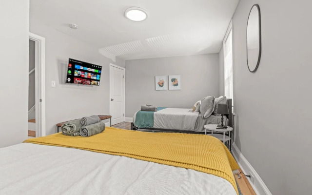 Spacious & Central Getaway Queen Beds