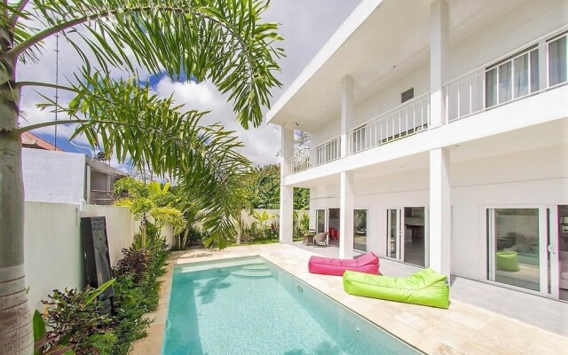 Villa Coddiwomple