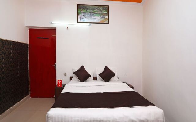 OYO 10875 Optimum i Hotel