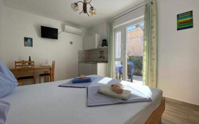 Apartments / Studio Dijana