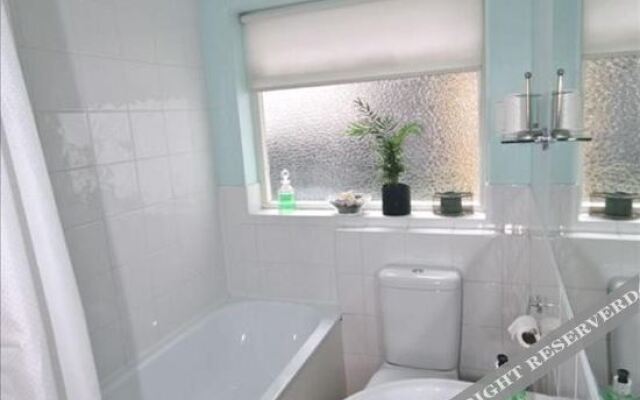 FG Property - Chelsea, Chelsea Embankment, Flat 9