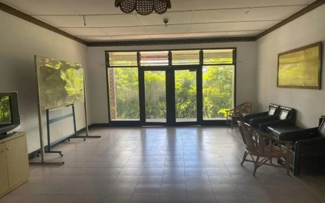 Hotel O Rantepao Lodge Near Patung Tedong Bonga