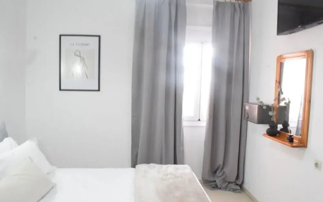 Thelesi Apartments