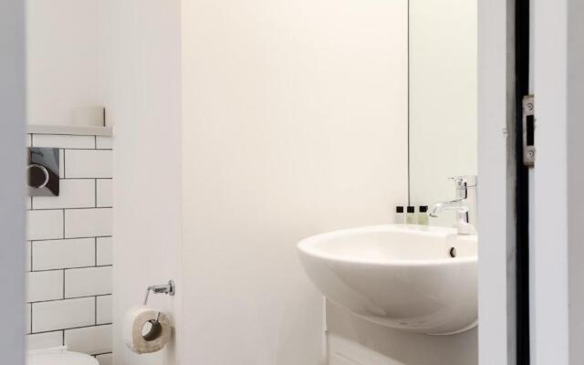 Trafalgar Square Apartments