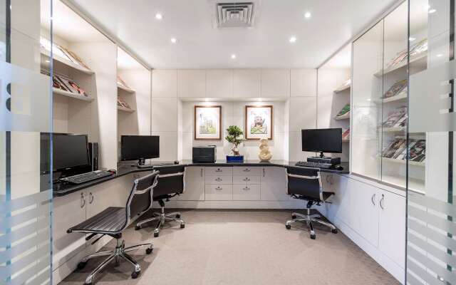 Radisson on Flagstaff Gardens Melbourne