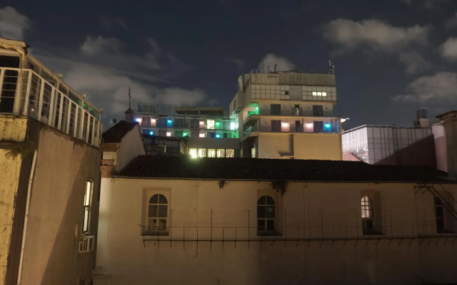 Chilloutlya Hostel&Bar