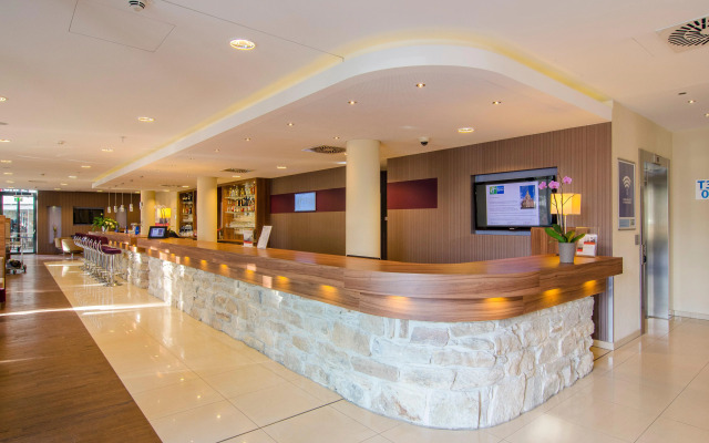 Premier Inn Dresden City Centre