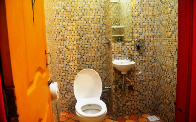 Salaam Namastey Backpackers