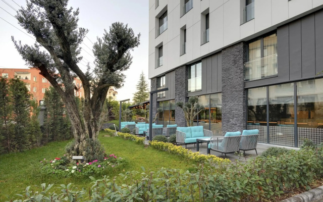 Leo suites Hotel