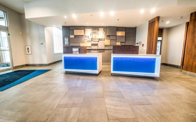 Holiday Inn Express & Suites West Edmonton - Mall Area by IHG