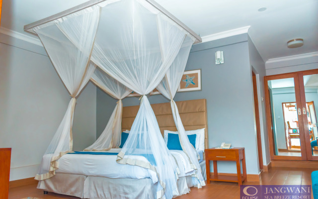 Best Western Jangwani Sea Breeze Hotel