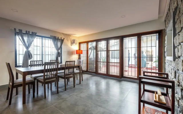 Azura Villa by Stayjade