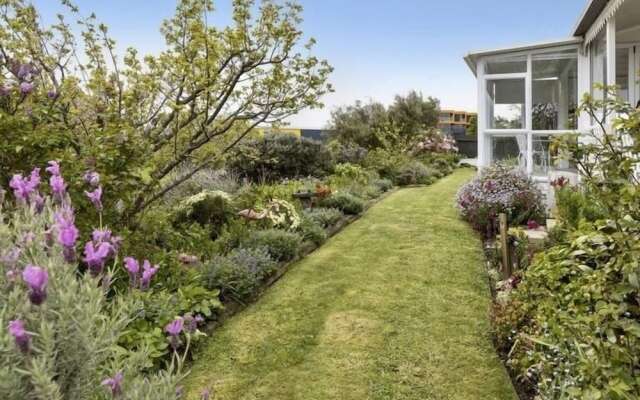 river cottage