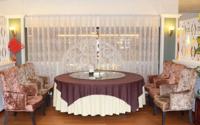 Chengdu Skylakes Hotel