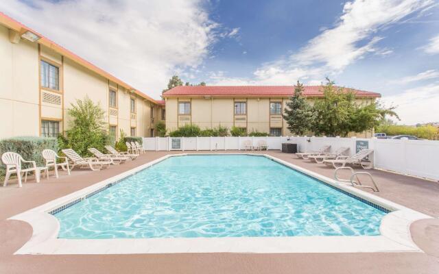 Spark by Hilton Rock Springs