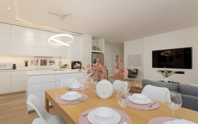 3 Bedroom Apartment by Renters