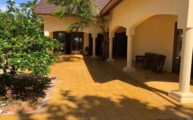 White Sands Villa