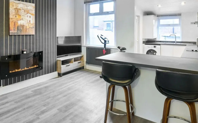 Host Stay Thurstane Street
