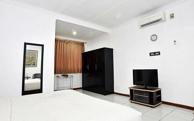 ZEN Rooms Villa Duta