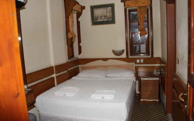 Hotel Karyatit Kaleiçi