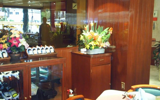 Segovia Regency Hotel