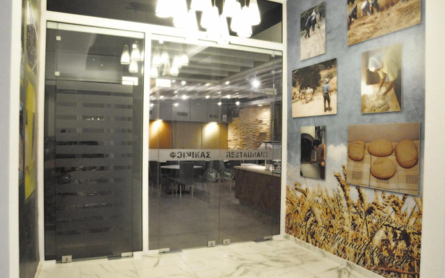 Astron Hotel